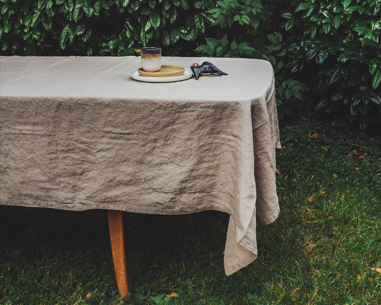 soñho Abraço Tischdecke 150 x 320 taupe