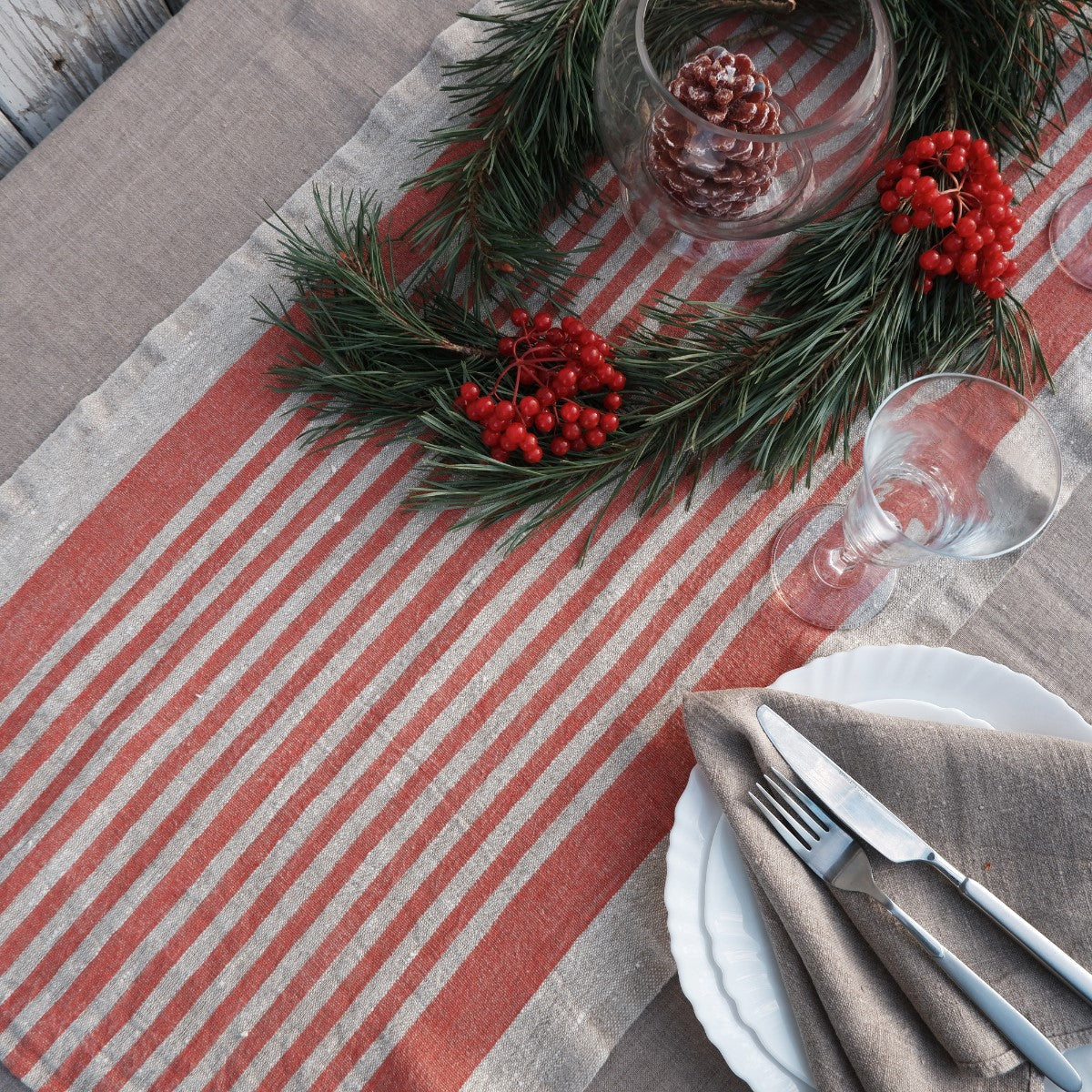Trilha Tischläufer 40 x 120 rot gestreift