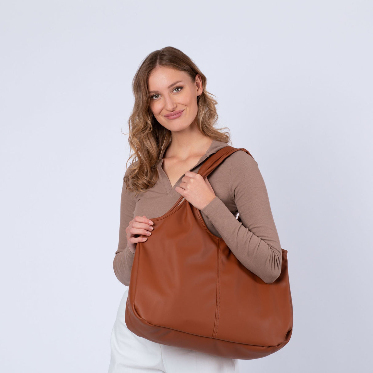 ROSSIS Larina, Camel Nut