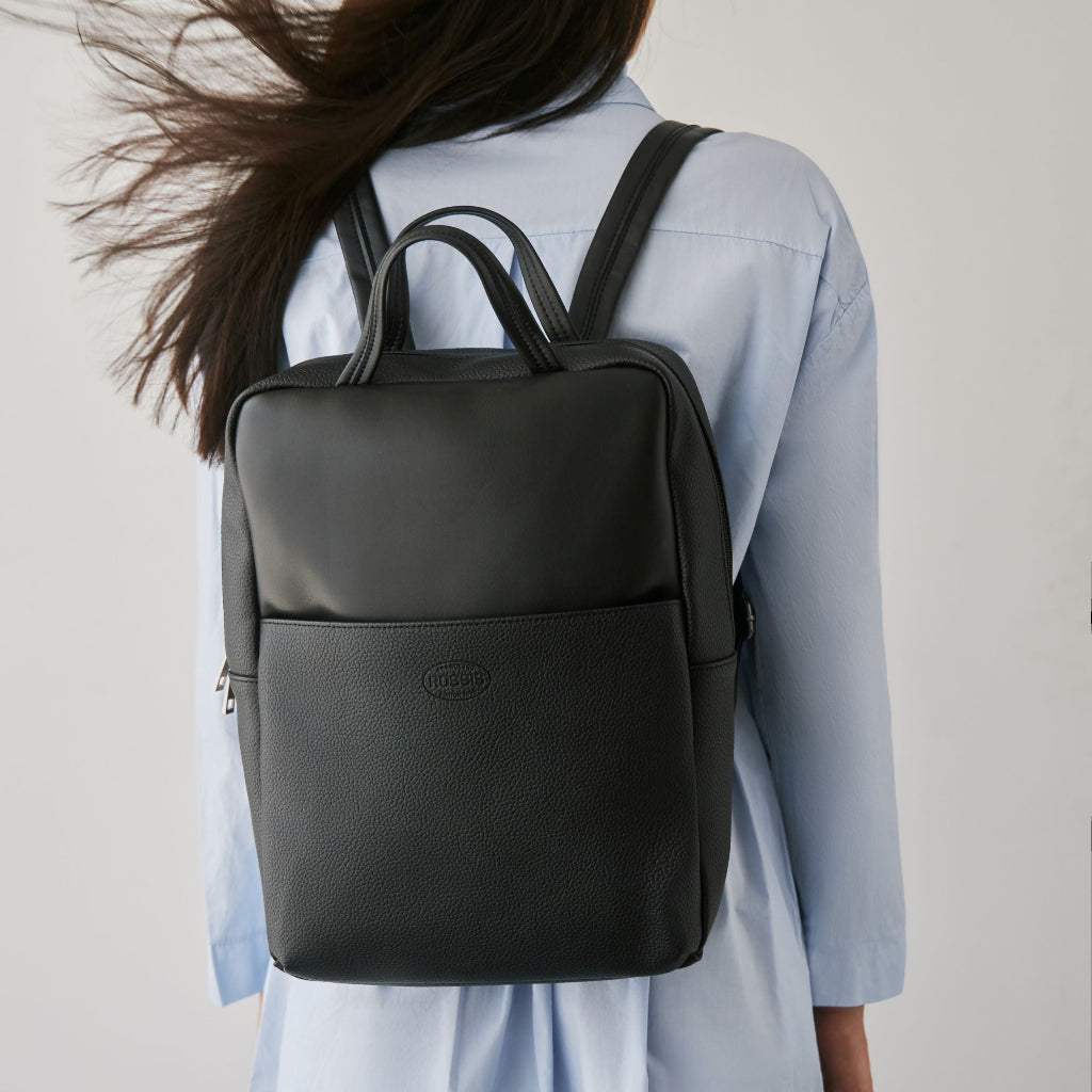 ROSSIS Luke, Ebony Girl