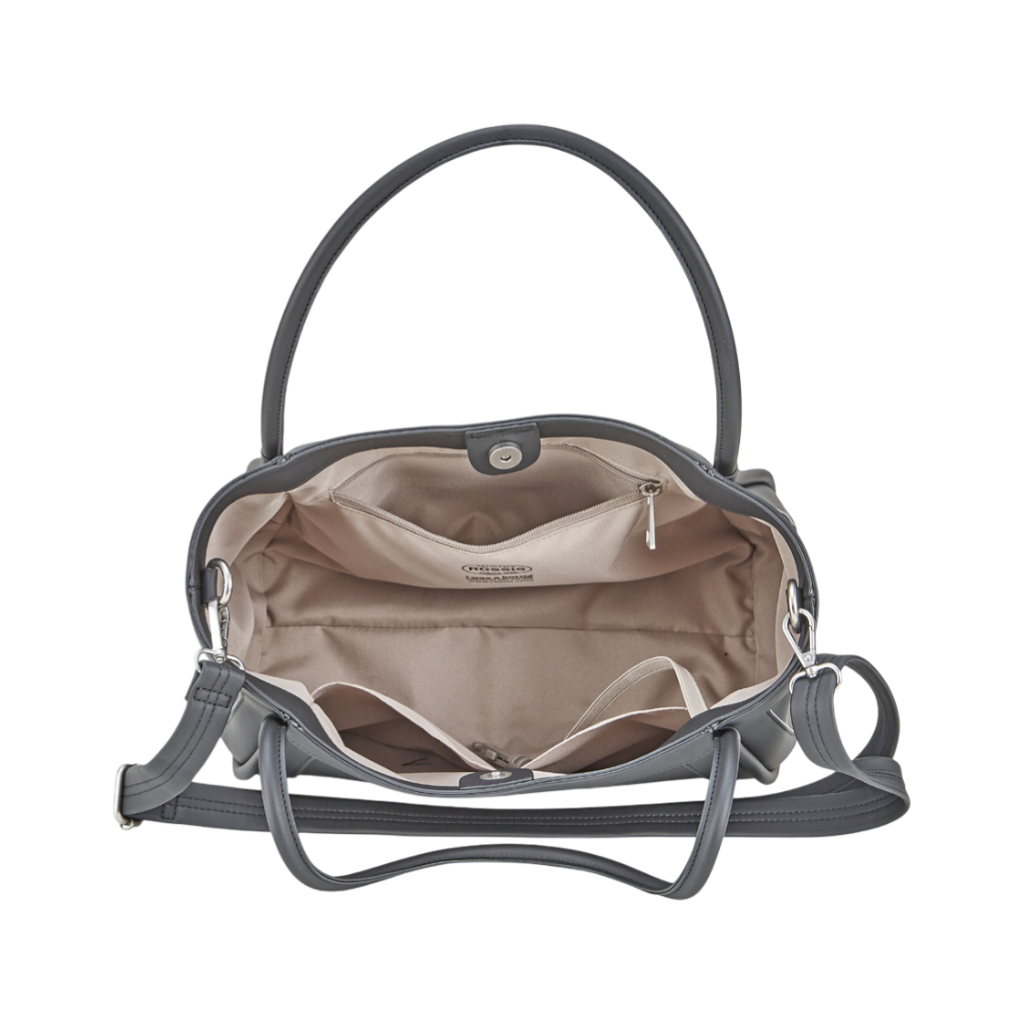 ROSSIS Amira, Ebony Girl