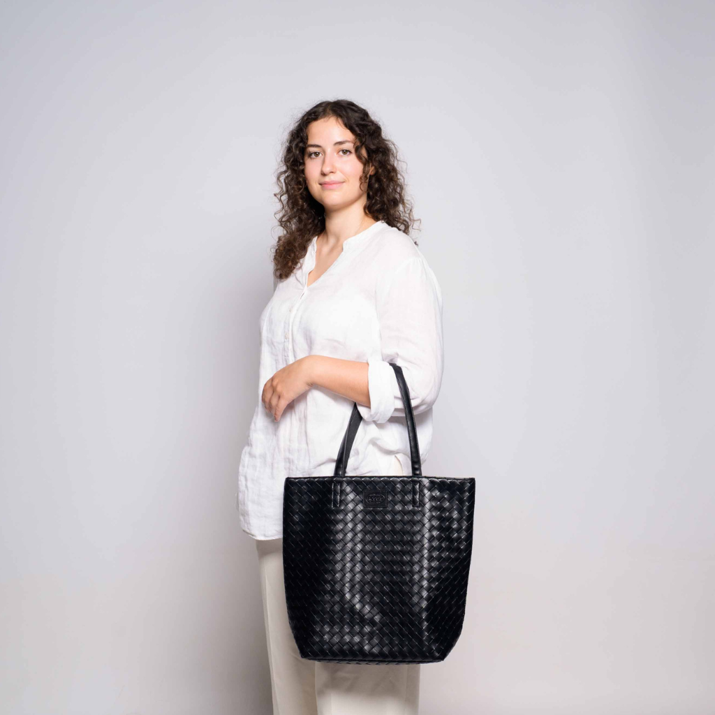 ROSSIS Emily Flechtoptik, Black