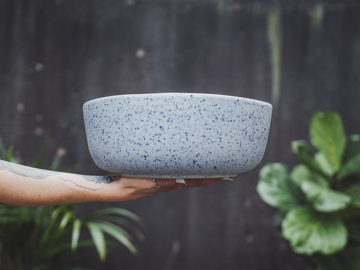 soñho Azul Manchado XL Salatschale blauweiss gesprenkelt