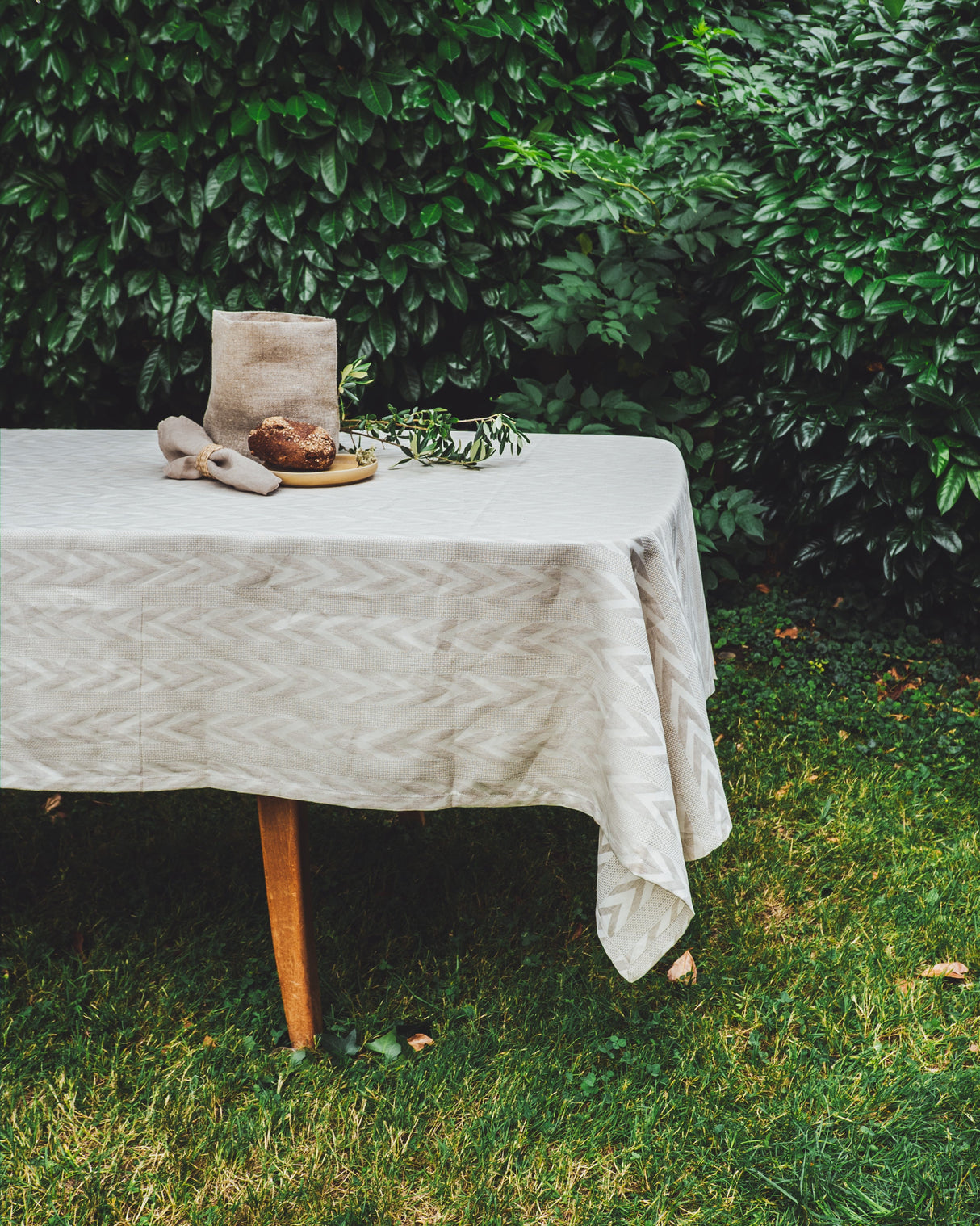 soñho Onda Tischdecke 150 x 250 beige