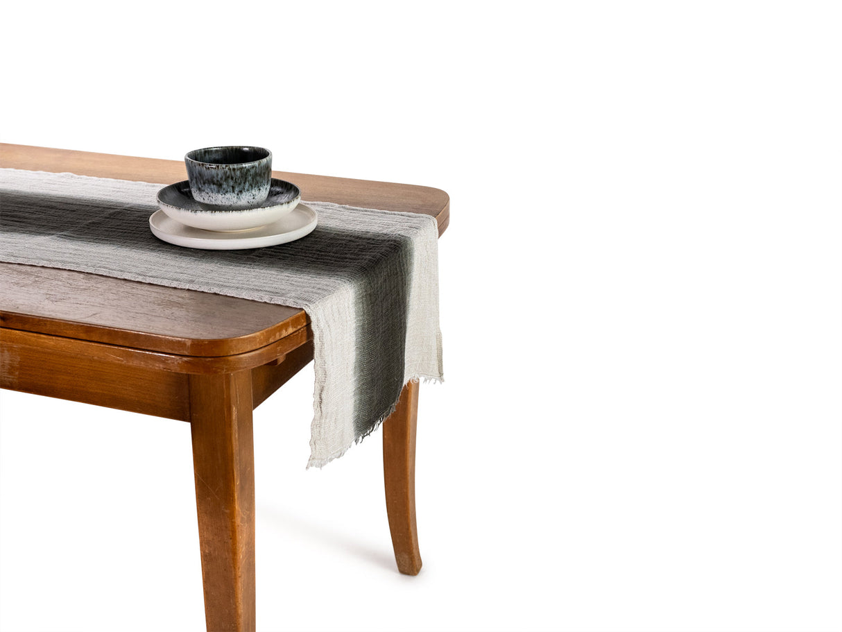 Transiçao - Tischläufer 50 x 150 Tie Dye grün-schwarz