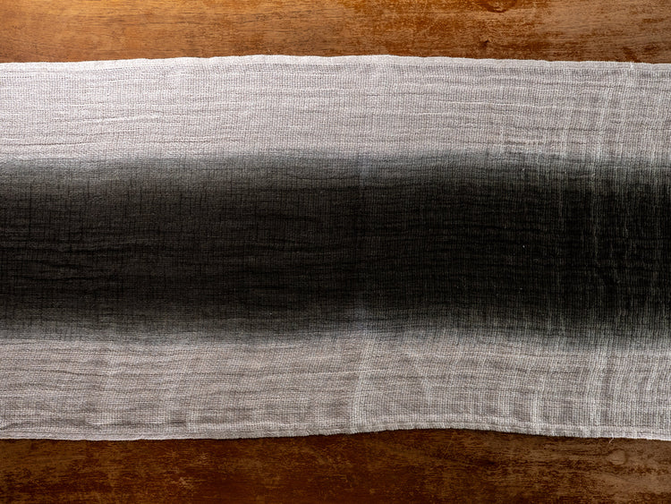 soñho Transiçao Tischläufer 50 x 150 Tie Dye grünschwarz
