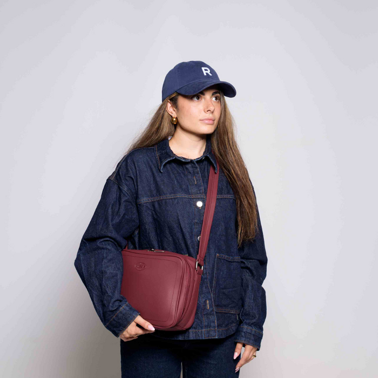 ROSSIS Aqua Nova Cherry Red