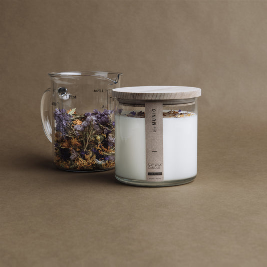 Munio Wildblumen Soja-Wachskerze im Teelichtglas mit Holzdocht 550ml